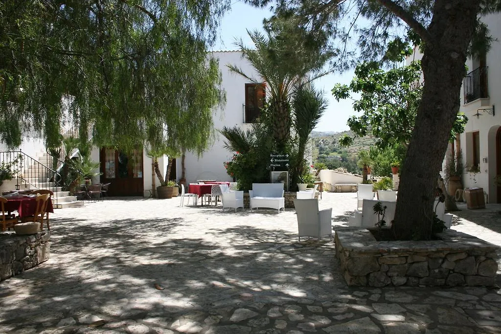 Hotel Il Cortile Custonaci 3*,